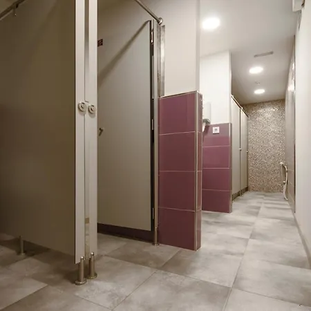 Hostel Shiku