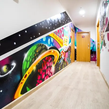 Hostel Shiku